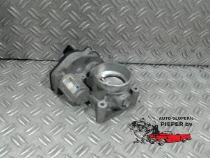 Gebruikte Gasklephuis Ford S-Max (GBW) 2.0 16V Prijs € 73,50 Margeregeling aangeboden door Autosloperij Pieper BV