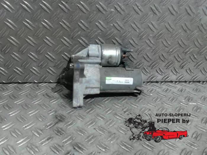 Gebruikte Startmotor Peugeot 206+ (2L/M) 1.1 XR,XS Prijs € 36,75 Margeregeling aangeboden door Autosloperij Pieper BV