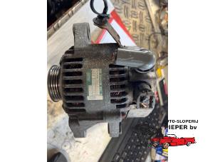 Gebruikte Dynamo Toyota Yaris (P1) 1.3 16V VVT-i Prijs € 73,50 Margeregeling aangeboden door Autosloperij Pieper BV