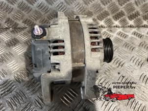 Gebruikte Alternator Opel Antara (LA6) 2.4 16V 4x4 Prijs € 78,75 Margeregeling aangeboden door Autosloperij Pieper BV