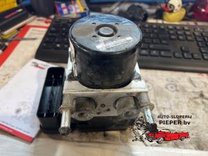 Gebruikte ABS Pomp Opel Antara (LA6) 2.4 16V 4x4 Prijs € 288,75 Margeregeling aangeboden door Autosloperij Pieper BV