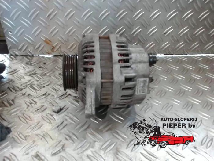 Gebruikte Dynamo Honda Jazz (GD/GE2/GE3) 1.2 i-DSi Prijs € 36,75 Margeregeling aangeboden door Autosloperij Pieper BV