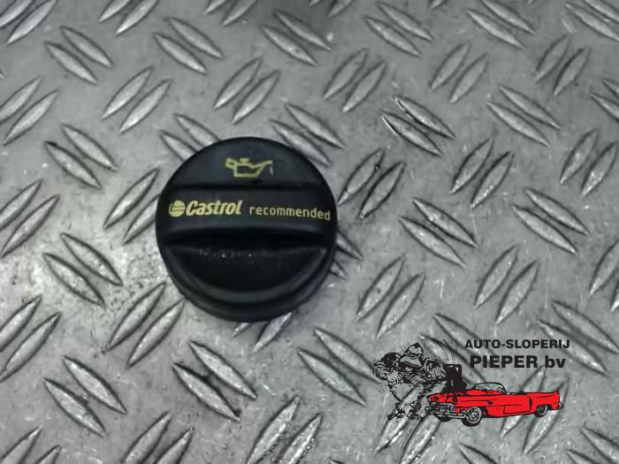 Gebruikte Oliedop Ford Mondeo V Wagon 1.5 TDCi Prijs € 10,50 Margeregeling aangeboden door Autosloperij Pieper BV