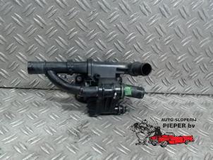 Gebruikte Thermostaathuis Ford Mondeo V Wagon 1.5 TDCi Prijs € 52,50 Margeregeling aangeboden door Autosloperij Pieper BV