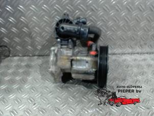 Gebruikte Pomp Servo BMW 1 serie (E87/87N) 116i 1.6 16V Prijs € 78,75 Margeregeling aangeboden door Autosloperij Pieper BV