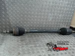 Gebruikte Cardanas rechts-voor (VWA) Mercedes ML I (163) 500 5.0 V8 24V Prijs op aanvraag aangeboden door Autosloperij Pieper BV