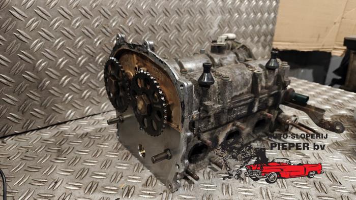 Cilinderkop van een Volkswagen Polo IV (9N1/2/3) 1.2 12V 2005