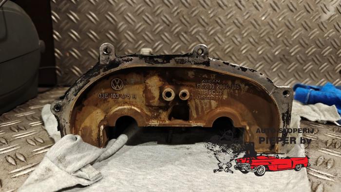Cilinderkop van een Volkswagen Polo IV (9N1/2/3) 1.2 12V 2005