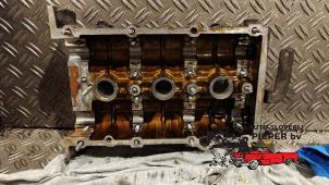 Cilinderkop van een Volkswagen Polo IV (9N1/2/3) 1.2 12V 2005