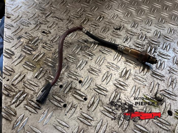 Gebruikte Lambda Sonde Renault Grand Scénic III (JZ) 1.2 16V TCe 115 Prijs € 36,75 Margeregeling aangeboden door Autosloperij Pieper BV