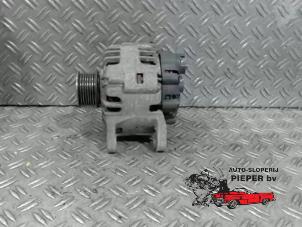 Gebruikte Dynamo Renault Clio III Estate/Grandtour (KR) 1.2 16V TCE 100 Prijs € 47,25 Margeregeling aangeboden door Autosloperij Pieper BV