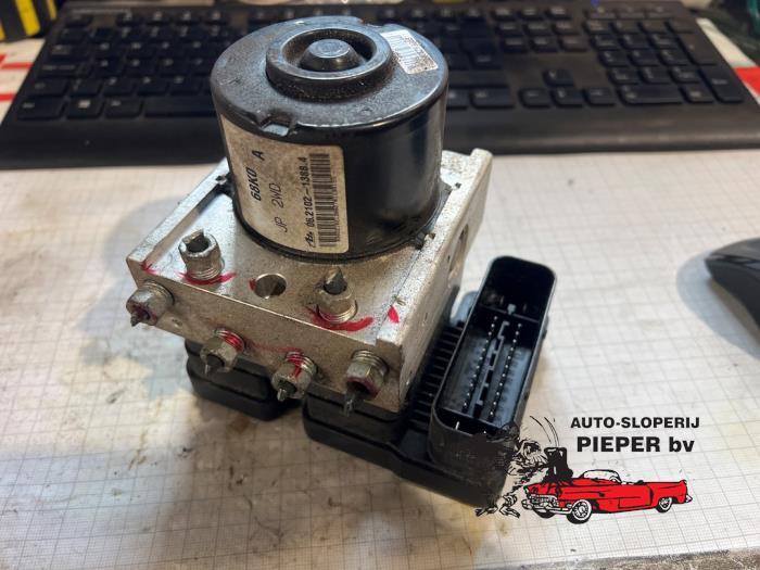 Gebruikte ABS Pomp Suzuki Alto 1.0 12V Prijs € 105,00 Margeregeling aangeboden door Autosloperij Pieper BV