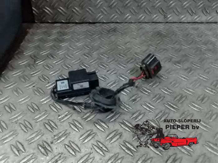 Gebruikte Brandstofpomp module Volkswagen Golf V (1K1) 2.0 FSI 16V Prijs € 31,50 Margeregeling aangeboden door Autosloperij Pieper BV