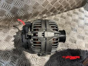 Gebruikte Dynamo Volvo V70 (SW) 2.3 T5 20V Prijs op aanvraag aangeboden door Autosloperij Pieper BV