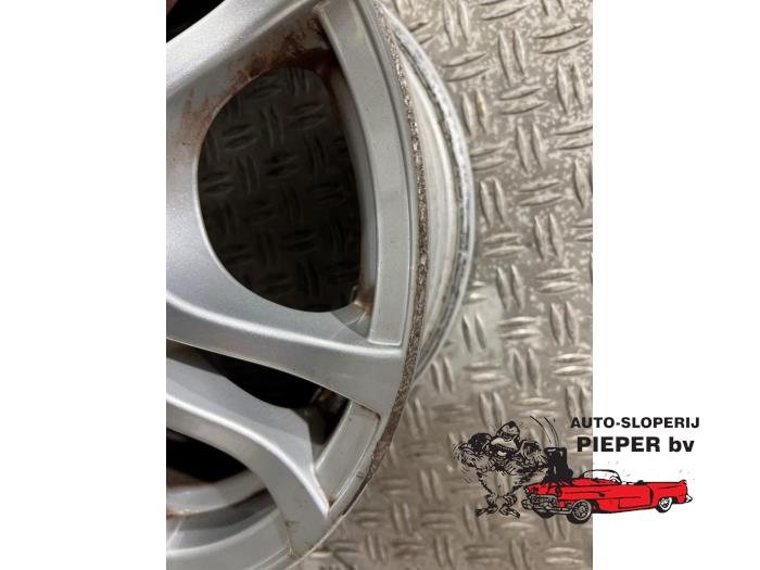 Velg van een Hyundai i20 1.2i 16V 2010