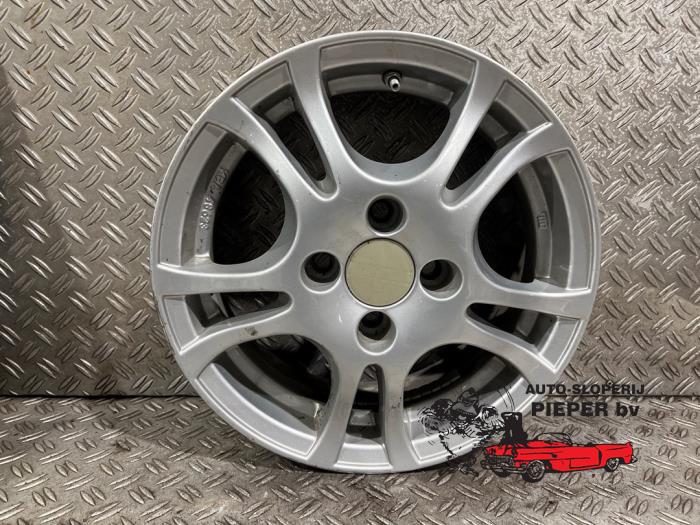 Velg van een Hyundai i20 1.2i 16V 2010