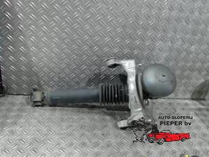 Gebruikte Mac Phersonpoot rechts-voor Citroen C5 III Berline (RD) 2.0 HDiF 16V Prijs € 131,25 Margeregeling aangeboden door Autosloperij Pieper BV