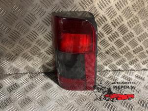 Gebruikte Achterlicht links Citroen Berlingo 2.0 HDi Prijs op aanvraag aangeboden door Autosloperij Pieper BV
