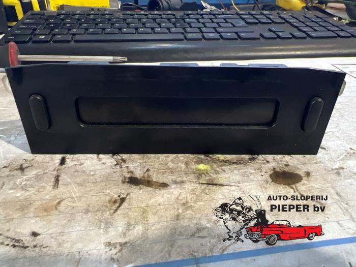 Gebruikte Display Interieur Citroen Berlingo 1.6 HDI 16V 75 Prijs € 26,25 Margeregeling aangeboden door Autosloperij Pieper BV