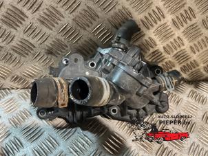 Gebruikte Thermostaathuis Volkswagen Up! (121) 1.0 12V 60 Prijs € 31,50 Margeregeling aangeboden door Autosloperij Pieper BV