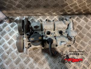 Gebruikte Nokkenashuis Volkswagen Up! (121) 1.0 12V 60 Prijs € 78,75 Margeregeling aangeboden door Autosloperij Pieper BV