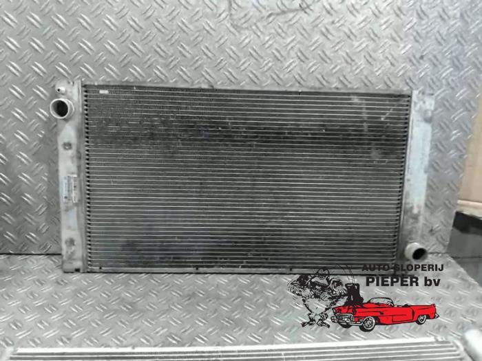 Gebruikte Radiateur Mini Mini (R56) 1.6 Cooper D 16V Prijs € 42,00 Margeregeling aangeboden door Autosloperij Pieper BV