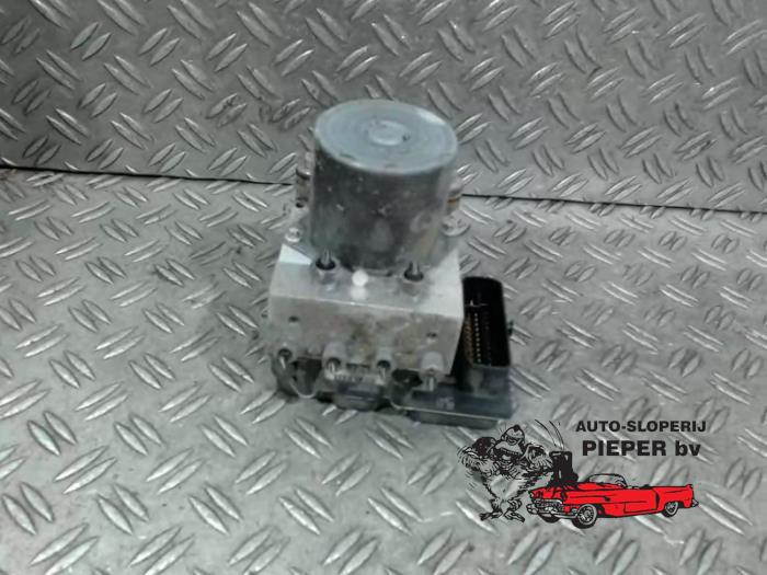 Gebruikte ABS Pomp Citroen C4 Picasso (UD/UE/UF) 1.8 16V Prijs € 94,50 Margeregeling aangeboden door Autosloperij Pieper BV