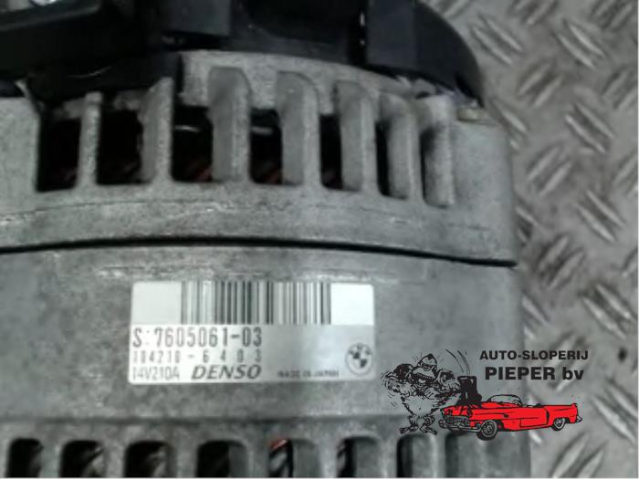 Dynamo van een BMW 5 serie Touring (F11) 520i 16V 2013