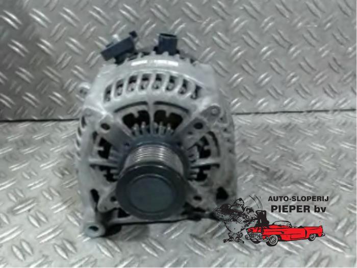 Dynamo van een BMW 5 serie Touring (F11) 520i 16V 2013