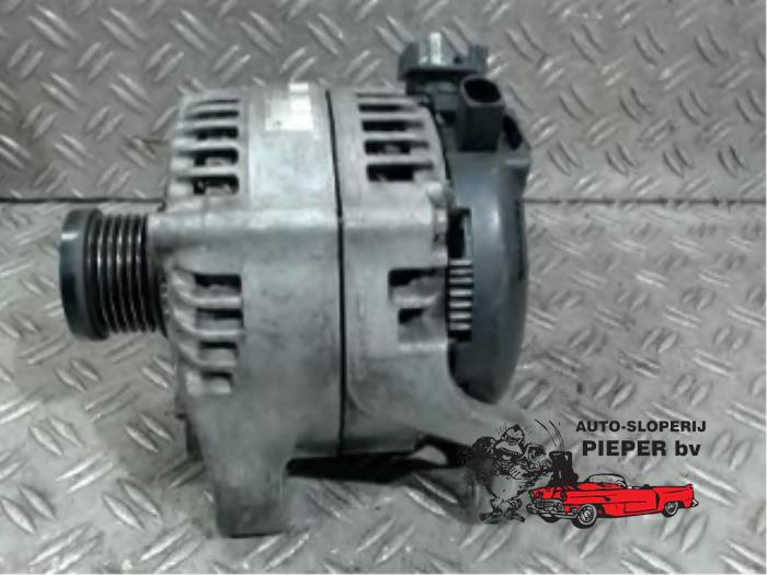 Dynamo van een BMW 5 serie Touring (F11) 520i 16V 2013