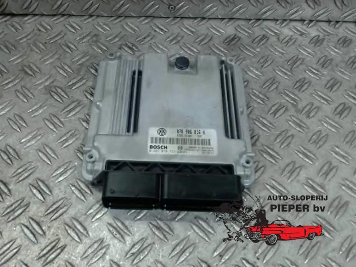 Gebruikte Computer Motormanagement Volkswagen Multivan T5 (7E/7HC/7HF/7HM) 2.5 TDi Prijs € 131,25 Margeregeling aangeboden door Autosloperij Pieper BV