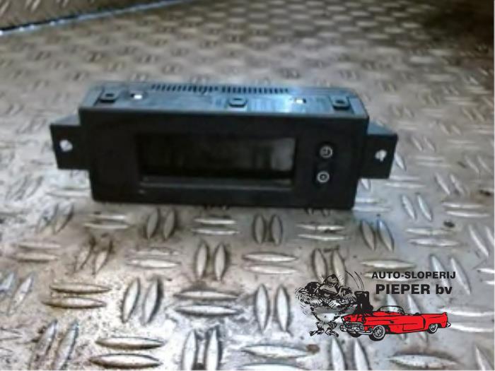 Gebruikte Display Interieur Opel Combo (Corsa C) 1.3 CDTI 16V Prijs € 26,25 Margeregeling aangeboden door Autosloperij Pieper BV