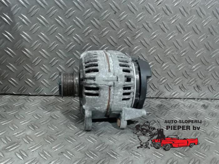 Gebruikte Dynamo Skoda Octavia Combi (1Z5) 2.0 Turbo FSI 16V RS Prijs € 42,00 Margeregeling aangeboden door Autosloperij Pieper BV