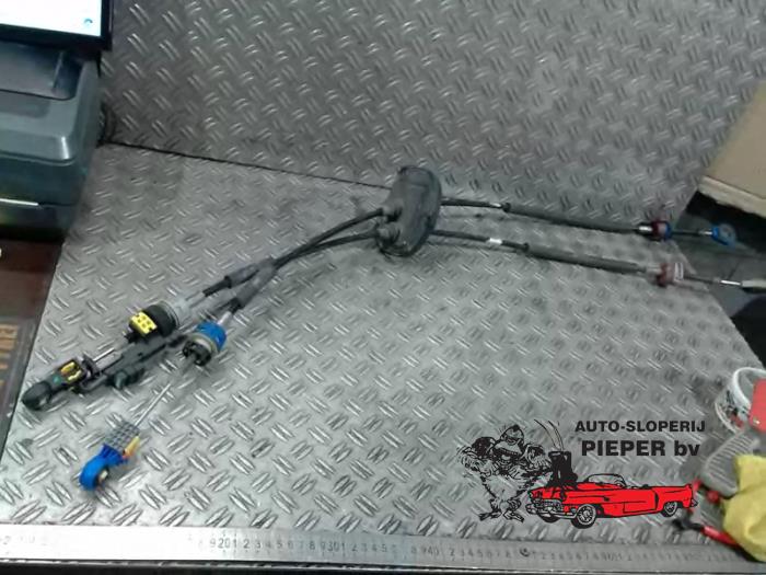Gebruikte Schakelkabel Versnellingsbak Fiat Panda (312) 0.9 TwinAir Turbo 85 Prijs € 52,50 Margeregeling aangeboden door Autosloperij Pieper BV