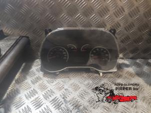 Gebruikte Tellerklok Fiat Doblo Cargo (263) 1.4 16V Prijs op aanvraag aangeboden door Autosloperij Pieper BV