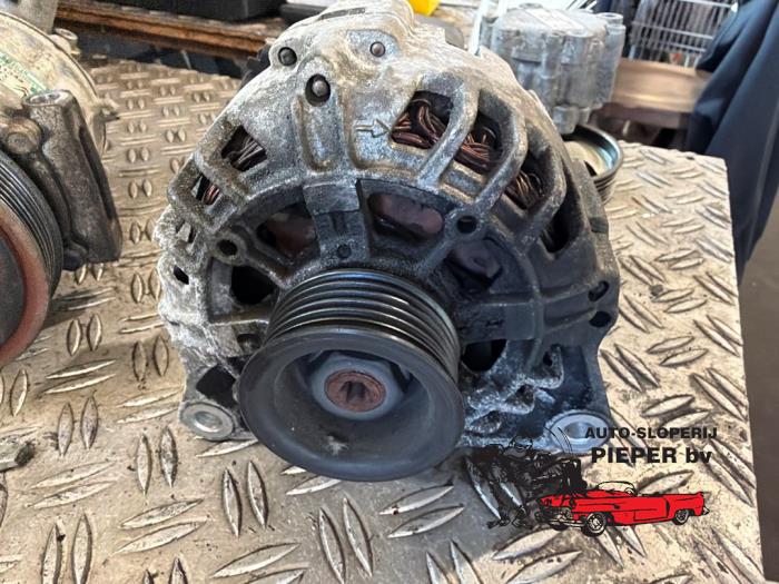 Gebruikte Dynamo Peugeot 407 (6D) 1.8 16V Prijs € 42,00 Margeregeling aangeboden door Autosloperij Pieper BV