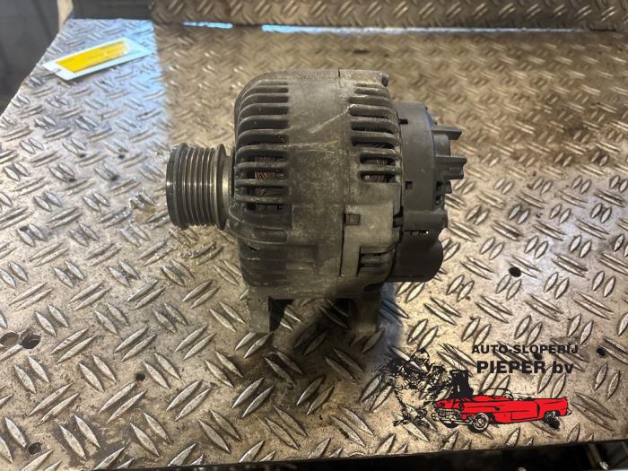 Gebruikte Alternator Audi A6 (C6) 2.0 TDI 16V Prijs € 131,25 Margeregeling aangeboden door Autosloperij Pieper BV
