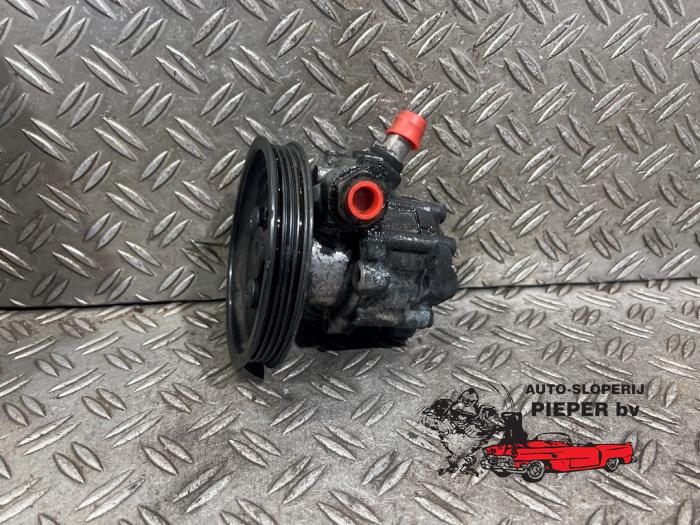 Gebruikte Stuurpomp BMW 3 serie Touring (E91) 330d 24V Prijs € 52,50 Margeregeling aangeboden door Autosloperij Pieper BV