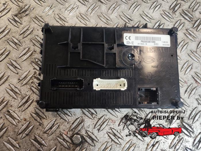 Gebruikte Bodycontrol Module Renault Clio II (BB/CB) 1.2 Prijs € 78,75 Margeregeling aangeboden door Autosloperij Pieper BV