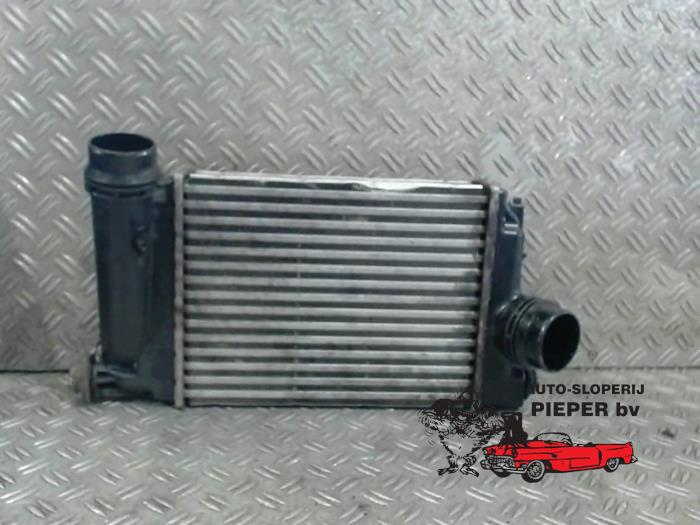 Gebruikte Intercooler Renault Grand Scénic IV (RFAR) 1.5 Energy dCi 110 Hybrid Assist Prijs € 52,50 Margeregeling aangeboden door Autosloperij Pieper BV