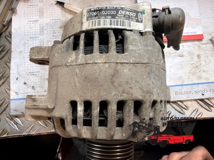 Gebruikte Alternator Toyota Yaris (P1) 1.0 16V VVT-i Prijs € 78,75 Margeregeling aangeboden door Autosloperij Pieper BV