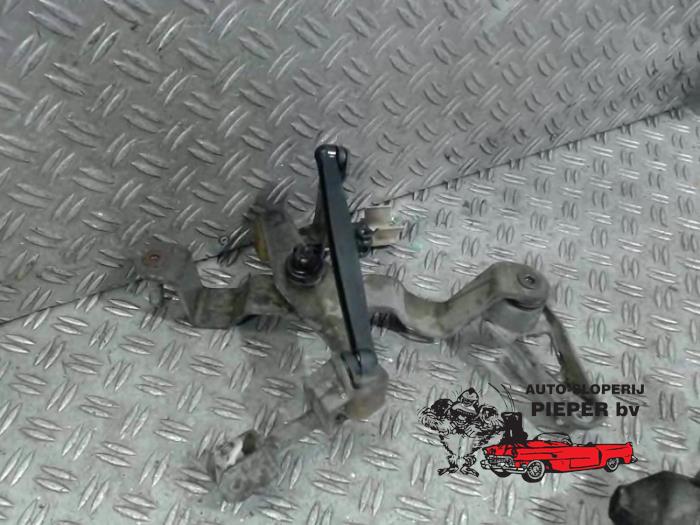 Gebruikte Schakelmechaniek Opel Corsa C (F08/68) 1.2 16V Twin Port Prijs € 47,25 Margeregeling aangeboden door Autosloperij Pieper BV