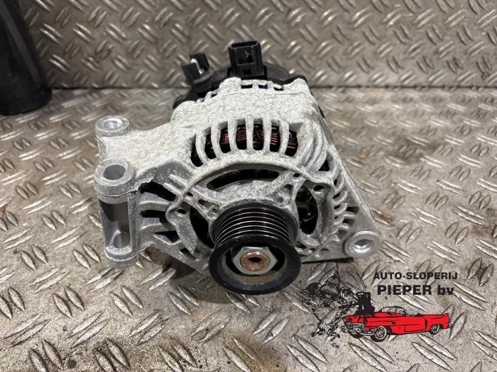 Gebruikte Alternator Ford Focus 1 Wagon 1.4 16V Prijs € 52,50 Margeregeling aangeboden door Autosloperij Pieper BV