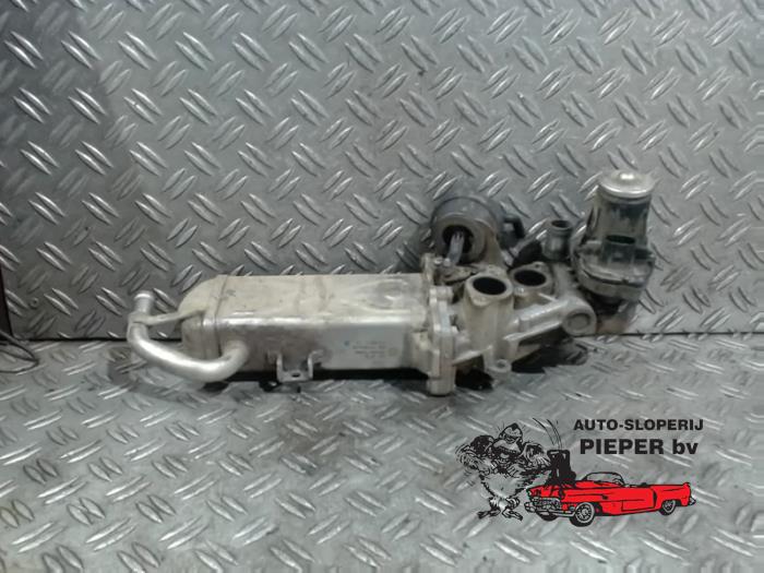 Gebruikte Uitlaat gasklep (EGR) Volkswagen Caddy III (2KA,2KH,2CA,2CH) 1.6 TDI 16V Prijs € 73,50 Margeregeling aangeboden door Autosloperij Pieper BV