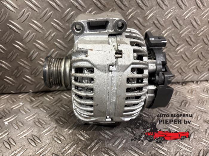 Alternator Mercedes Vito (639.6), 2003 / 2014 2.2 109 CDI 16V, Bestel, Diesel, 2.148cc, 65kW (88pk), RWD, OM646983, 2003-09 / 2006-07, 639.601; 639.603; 639.605 (Gebruikt)