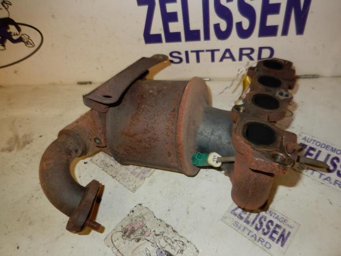 Gebruikte Katalysator Ford Fiesta 6 (JA8) 1.25 16V Prijs € 236,25 Margeregeling aangeboden door Zelissen V.O.F. autodemontage