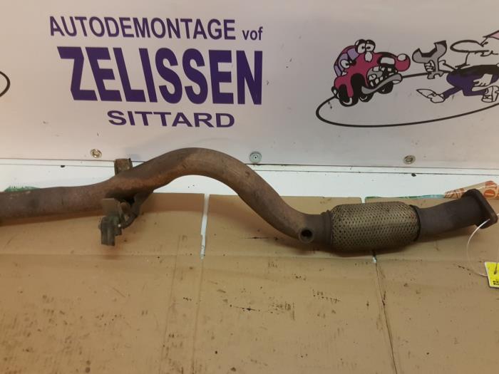 Gebruikte Voorpijp Uitlaat Kia Rio II (DE) 1.4 16V Prijs op aanvraag aangeboden door Zelissen V.O.F. autodemontage