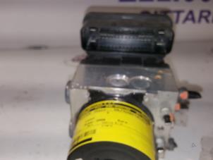 Gebruikte ABS Pomp Landrover Freelander Prijs op aanvraag aangeboden door Zelissen V.O.F. autodemontage