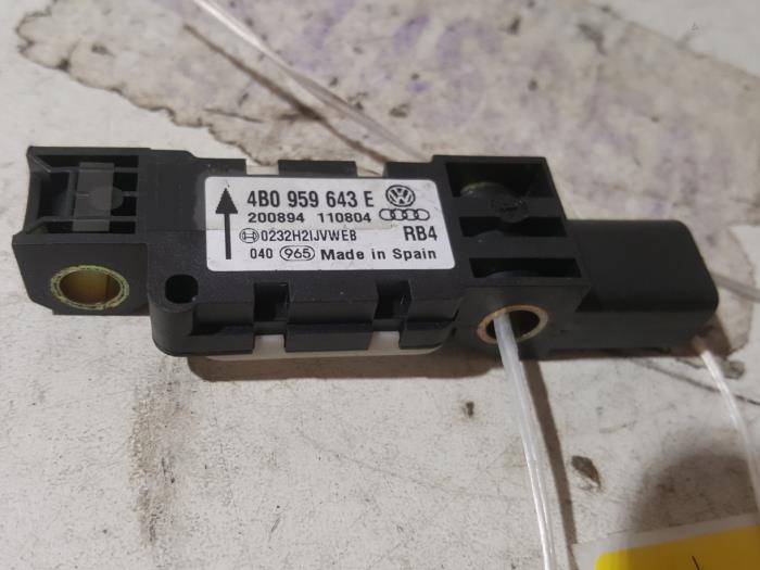 Volkswagen Touareg Airbag Sensoren voorraad Onderdelenlijn.nl