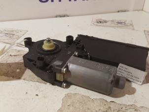 Gebruikte Motor electrisch raam Volkswagen Touareg (7LA/7L6) 5.0 TDI V10 Prijs op aanvraag aangeboden door Zelissen V.O.F. autodemontage